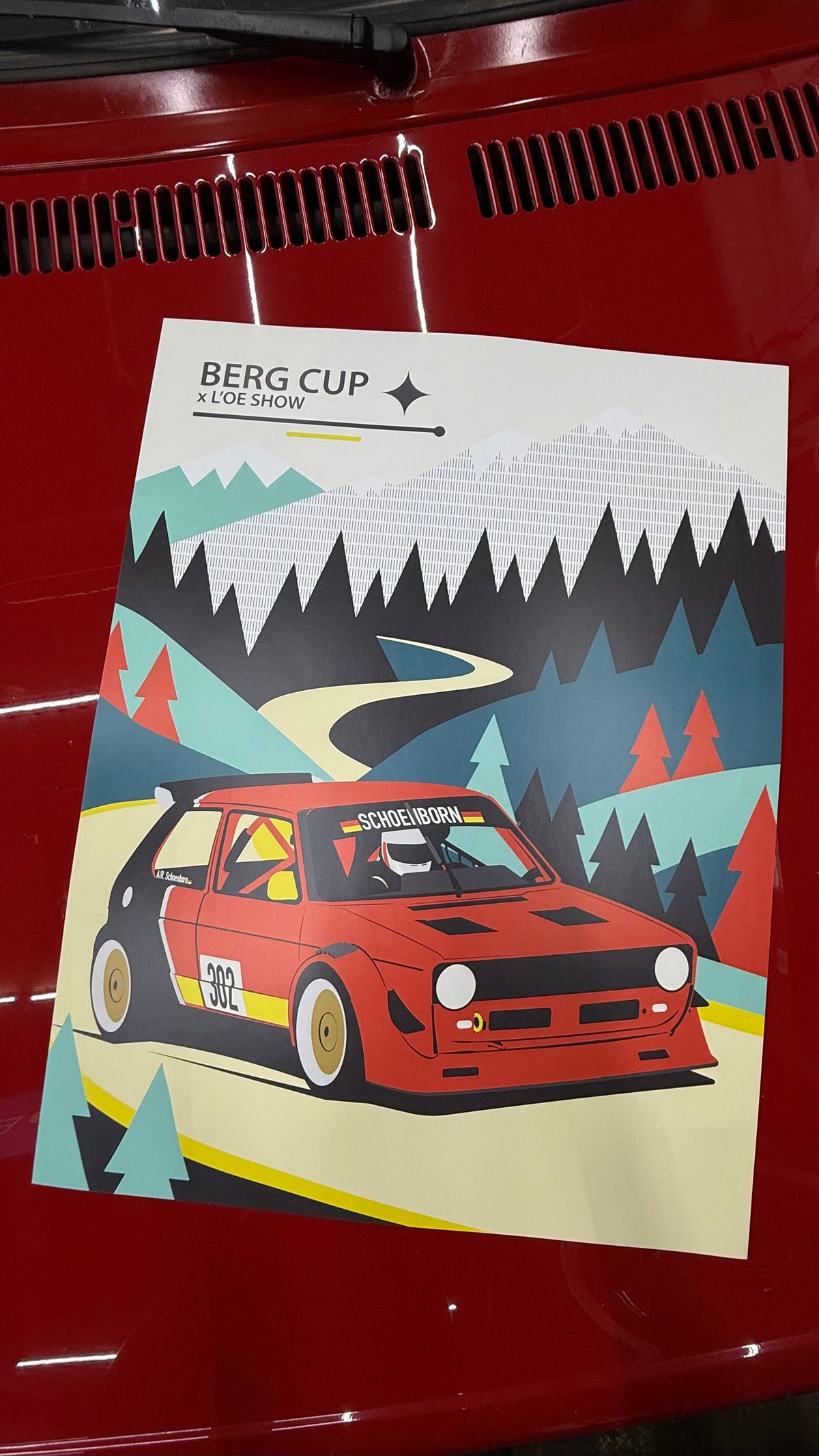 Berg Cup Curvy Poster